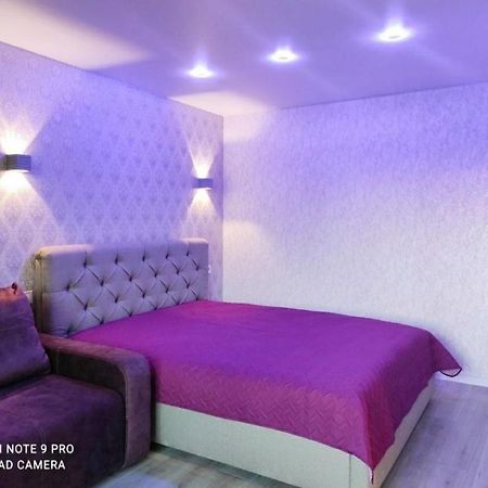 Стильная Vip Квартира В Центре Shostka Exterior foto